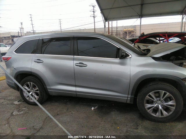 Toyota Highlander Xle V6 2014 5TDKKRFHXES009412 Image 14