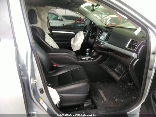 Toyota Highlander Xle V6 2014 5TDKKRFHXES009412 Image 5