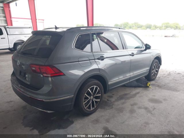 3VV3B7AX0MM157821 Volkswagen Tiguan 2.0t Se/2.0t Se R-line Black/2.0t Sel