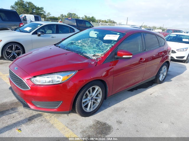 Ford FOCUS SE 2015 1FADP3K22FL368304 Image 2