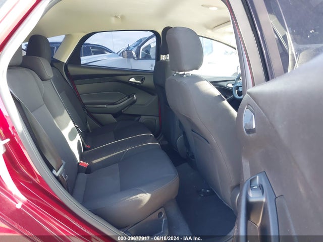 Ford FOCUS SE 2015 1FADP3K22FL368304 Image 8