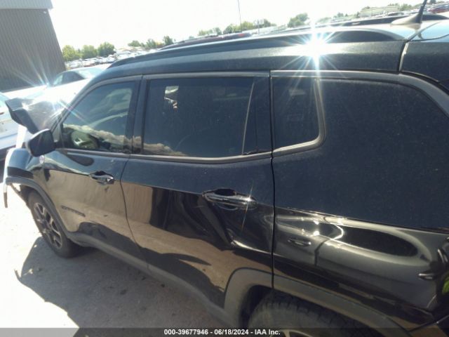 3C4NJDDB3KT618151 Jeep Compass Trailhawk 4x4