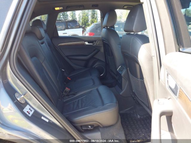 WA1LFAFP0FA055924 Audi Q5 2.0t Premium