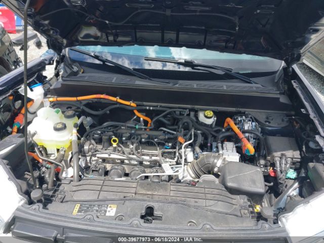 3FTTW8E37NRA28060 Ford Maverick Lariat