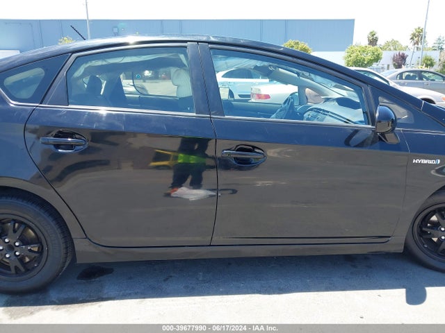 Toyota Prius Three 2015 JTDKN3DU1F0456851 Image 12