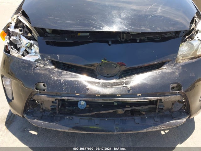 Toyota Prius Three 2015 JTDKN3DU1F0456851 Image 6
