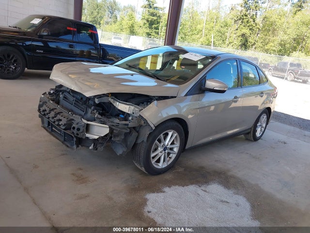 Ford FOCUS SE 2015 1FADP3F21FL205587 Image 2