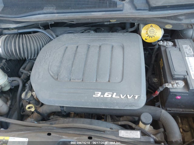 2C4RC1BG5ER383137 Chrysler Town & Country Touring