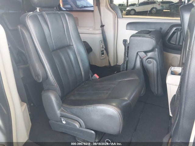 2C4RC1BG5ER383137 Chrysler Town & Country Touring