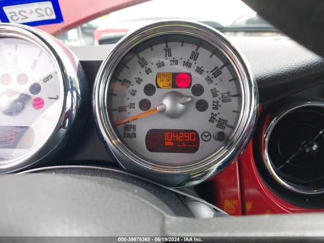2005 MINI COOPER S WMWRH33555TF84281 Photo 6