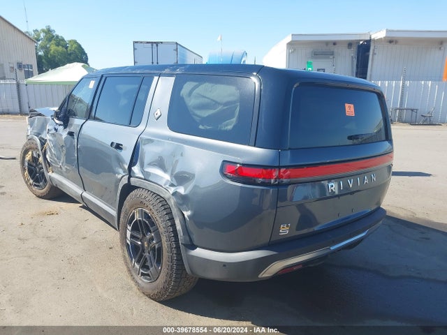Rivian R1s Adventure Quad Motor Large Pack 2024 7PDSGABA5RN037067 Image 3