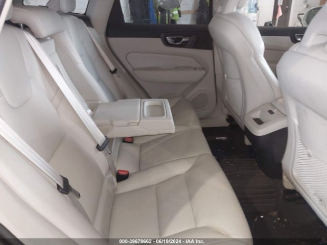 YV4L12RK5N1926208 Volvo Xc60 B5 Momentum