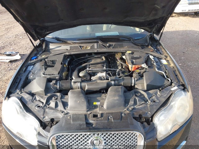 2010 JAGUAR XF SAJWA0GB7ALR75756 Photo 9