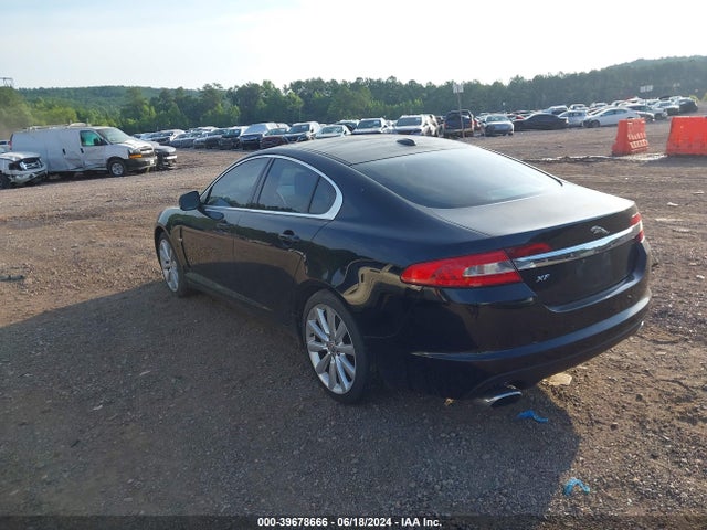 2010 JAGUAR XF SAJWA0GB7ALR75756 Photo 2