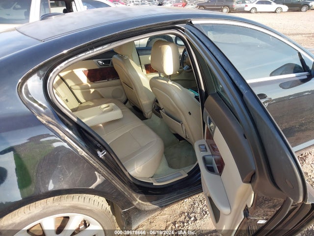 2010 JAGUAR XF SAJWA0GB7ALR75756 Photo 7