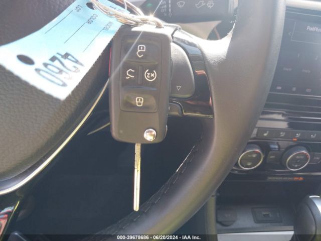 1VWSA7A30NC009081 Volkswagen Passat 2.0t Se