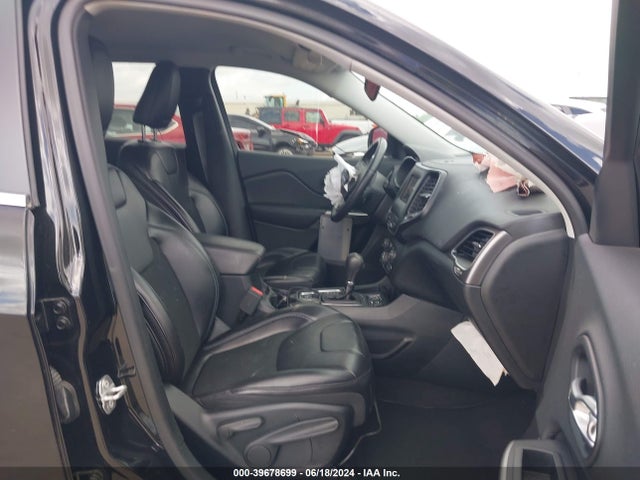 1C4PJLLB2KD396731 Jeep Cherokee Latitude Plus Fwd