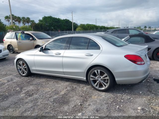 55SWF4JBXGU122200 Mercedes-Benz C 300 Luxury/sport
