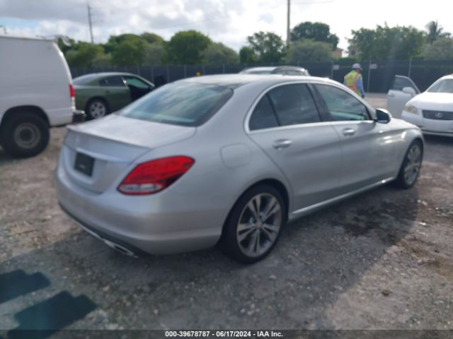 55SWF4JBXGU122200 Mercedes-Benz C 300 Luxury/sport