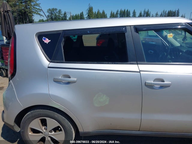 KIA Soul 2016 KNDJN2A20G7838242 Image 6