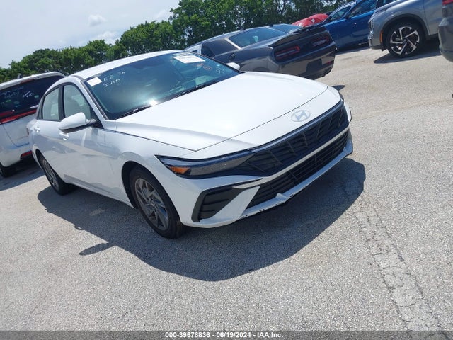 Hyundai ELANTRA SEL 2024 KMHLM4DG8RU650938 Image 1