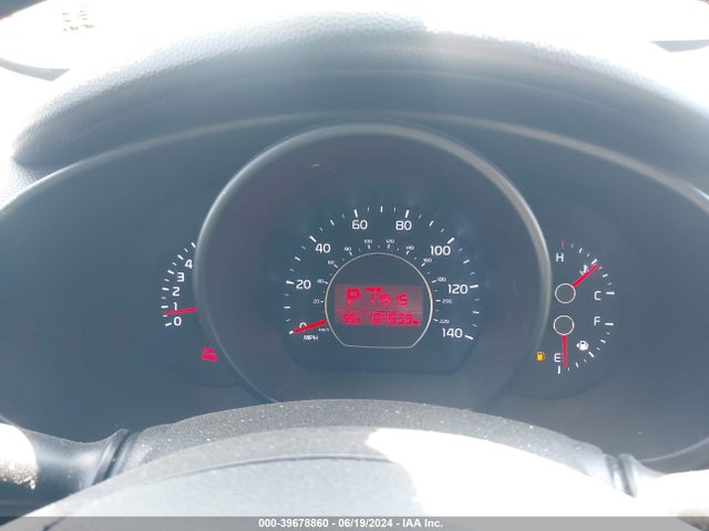 KIA SOUL + 2014 KNDJP3A59E7005885 Image 7