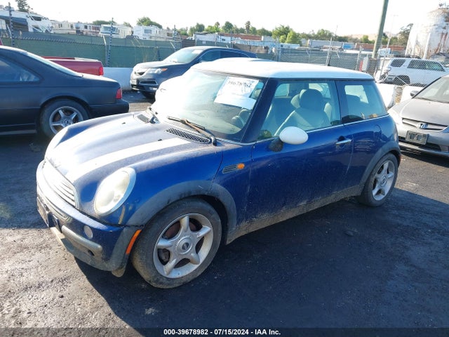 2002 MINI COOPER WMWRC33472TC32207 Photo 1