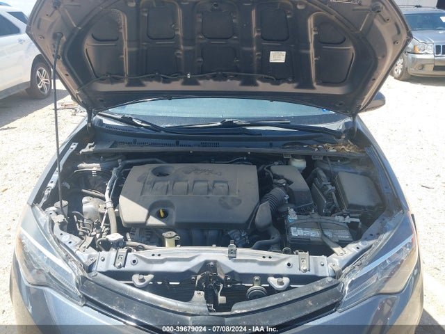 Toyota COROLLA LE 2018 5YFBURHE6JP825565 Image 10