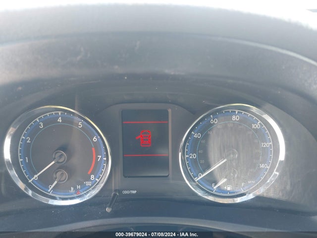 Toyota COROLLA LE 2018 5YFBURHE6JP825565 Image 7