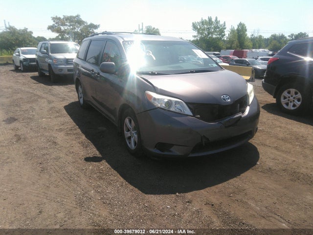 Toyota Sienna Le 8 Passenger 2015 5TDKK3DC1FS641995 главное изображение