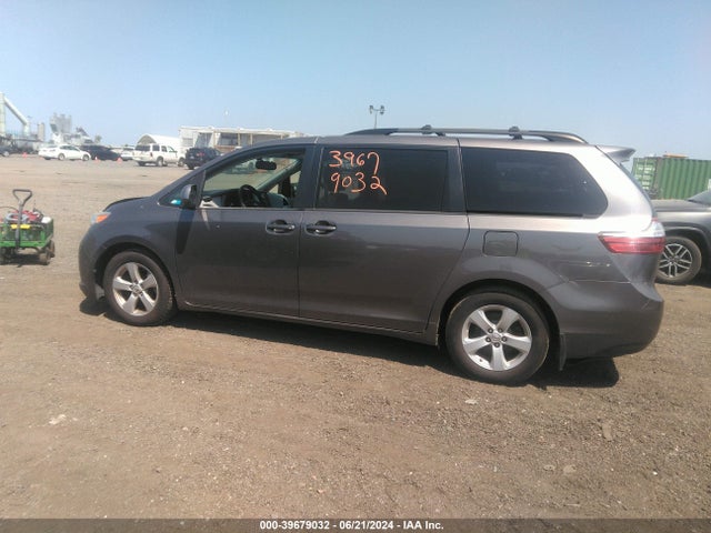 Toyota Sienna Le 8 Passenger 2015 5TDKK3DC1FS641995 Image 14