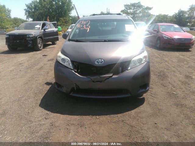 Toyota Sienna Le 8 Passenger 2015 5TDKK3DC1FS641995 Image 6