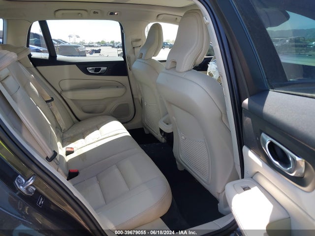 Volvo V60 T5 Momentum 2020 YV1102EK5L2396777 Image 8