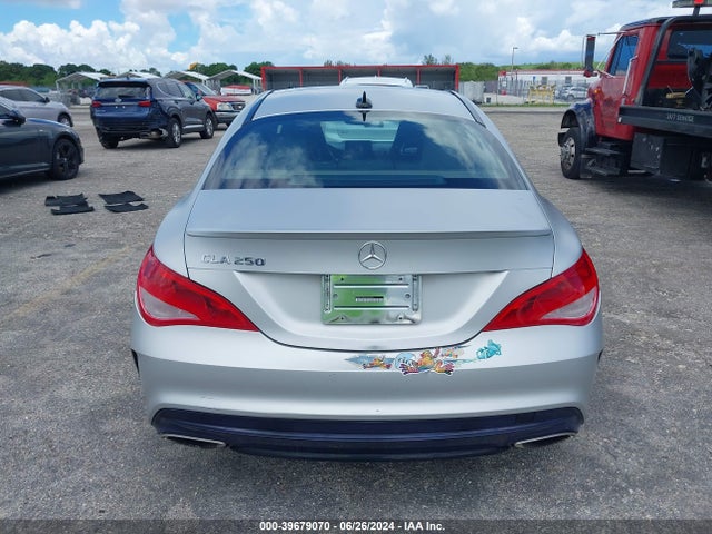 Mercedes-Benz CLA 250 2018 WDDSJ4EB9JN560455 Image 17