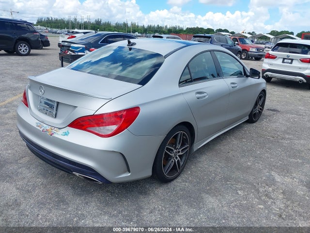 Mercedes-Benz CLA 250 2018 WDDSJ4EB9JN560455 Image 4