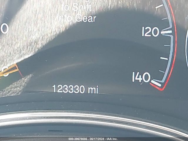 1C4RJFCT6EC187327 Jeep Grand Cherokee Overland