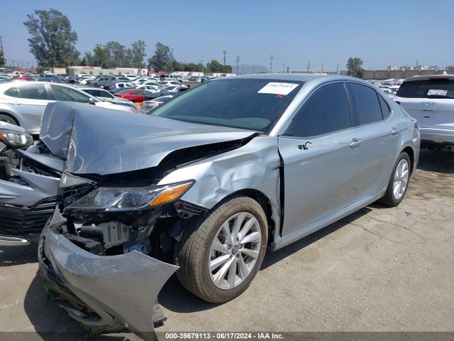 Toyota CAMRY LE 2024 4T1C11AK6RU193708 Image 2