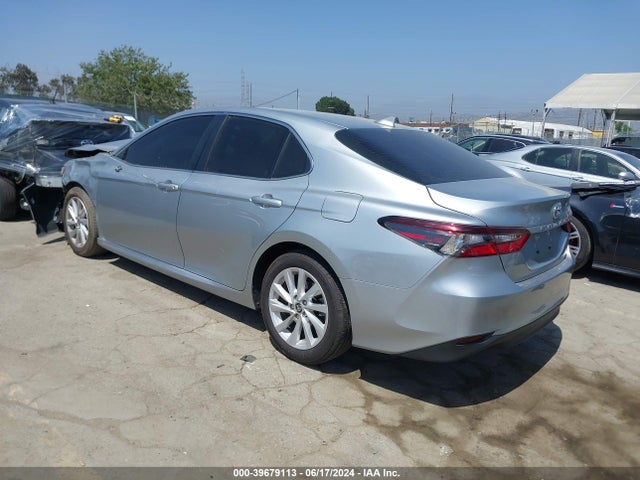 Toyota CAMRY LE 2024 4T1C11AK6RU193708 Image 3