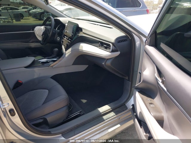 Toyota CAMRY LE 2024 4T1C11AK6RU193708 Image 5