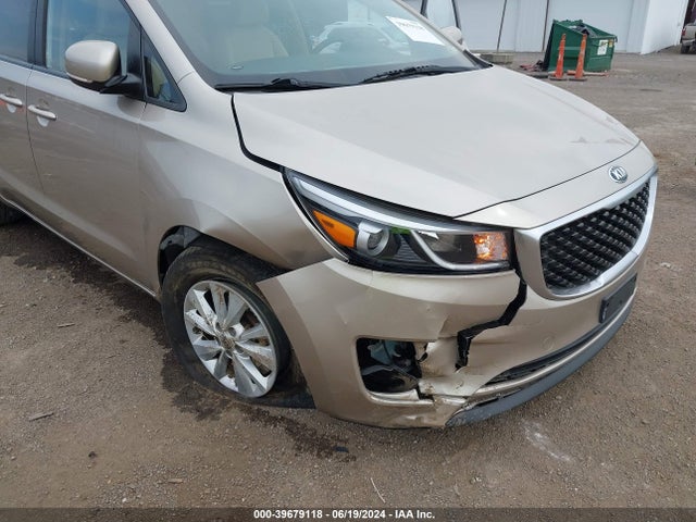 KIA SEDONA LX 2016 KNDMB5C11G6183705 Image 6