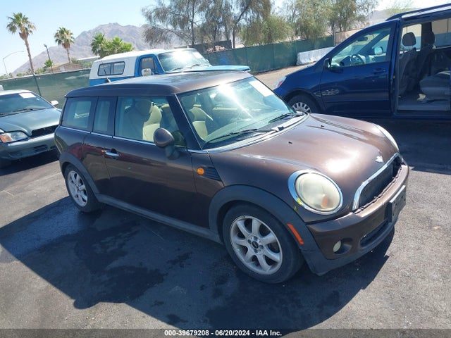 2008 MINI COOPER CLUBMAN WMWML33568TJ47111 Photo 0