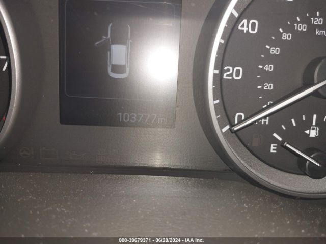 5NPD84LF8JH302576 Hyundai ELANTRA SEL