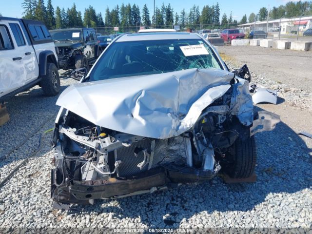 2T1BURHE6EC076045 Toyota Corolla Le Premium