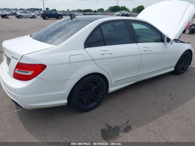 WDDGF8AB1ER317127 Mercedes-Benz C 300 Luxury 4matic/sport 4matic