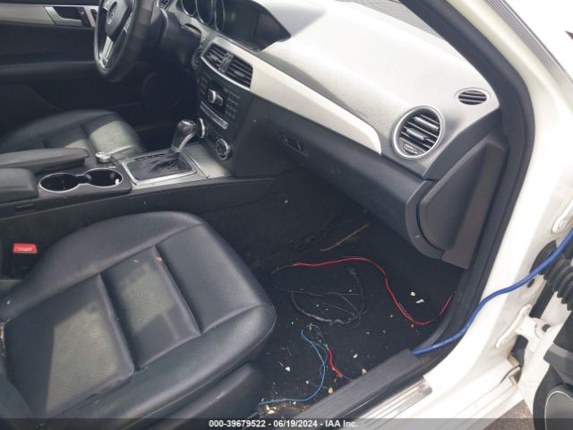 WDDGF8AB1ER317127 Mercedes-Benz C 300 Luxury 4matic/sport 4matic