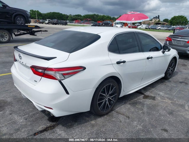 Toyota CAMRY SE 2022 4T1G11AK9NU675780 Image 4