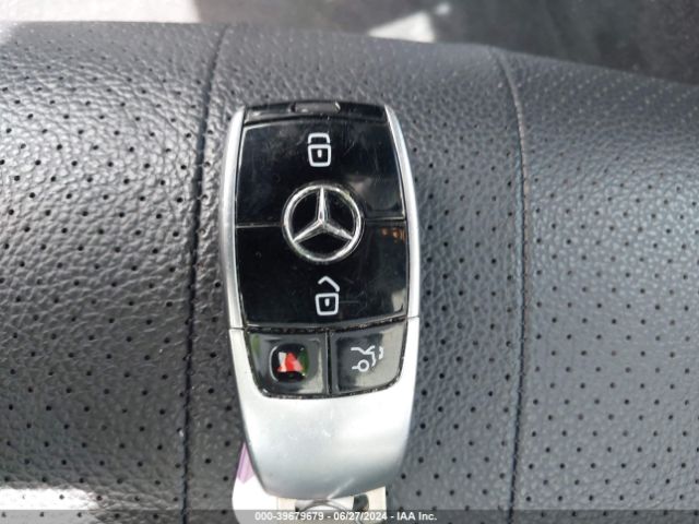 WDDZF4KB8HA027390 Mercedes-Benz E 300 4matic