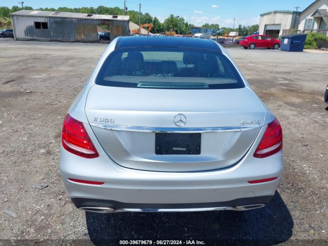 WDDZF4KB8HA027390 Mercedes-Benz E 300 4matic