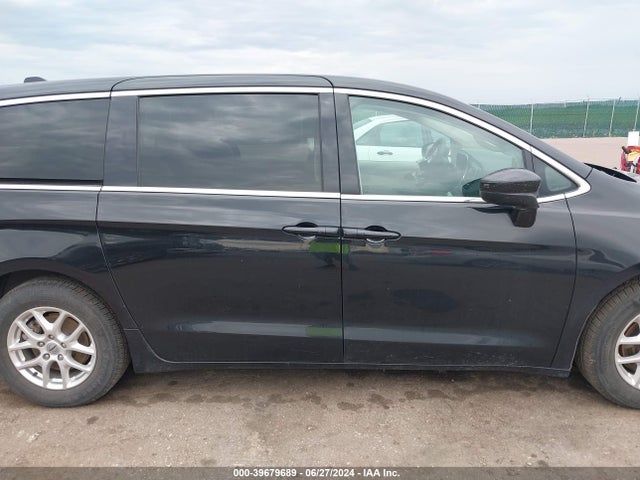 Chrysler Voyager Lx 2022 2C4RC1CG8NR102902 Image 13