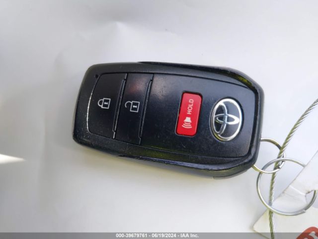 7MUBAABG8NV009528 Toyota Corolla Cross Le